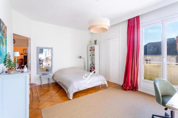 Vente - Appartement 5 pièces 127 m 2 LE MANS (72000)