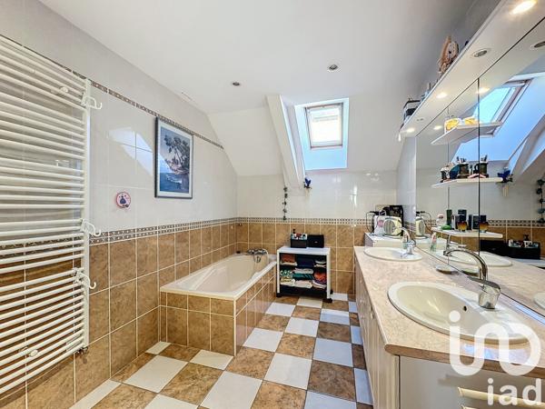 Immeuble à vendre 591 m² Fournels