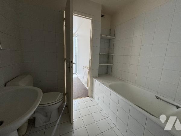 NOTAIRE VEND – APPARTEMENT DUPLEX RUE DU CHEVALIER DE SAINT-GEORGE – 8ᵉ