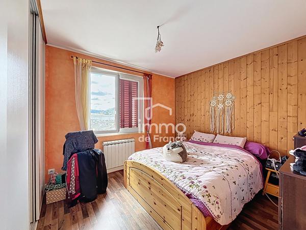 Appartement Oyonnax 3 pièce(s) 54.66 m2