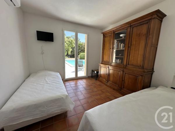 Maison à vendre  5 pièces - 140 m 2   LA CADIERE D AZUR  - 83