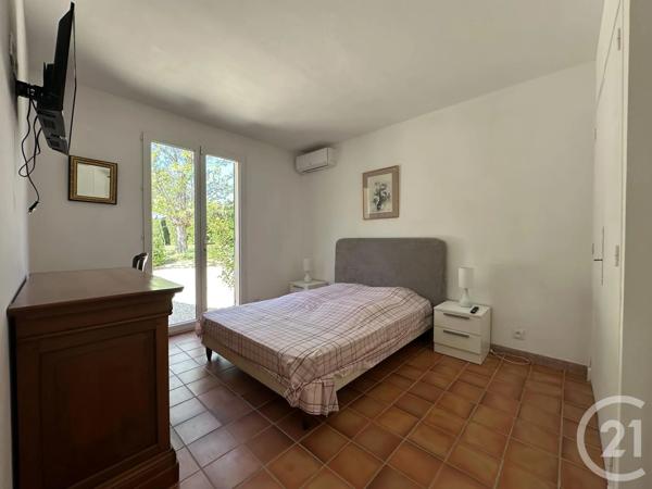 Maison à vendre  5 pièces - 140 m 2   LA CADIERE D AZUR  - 83
