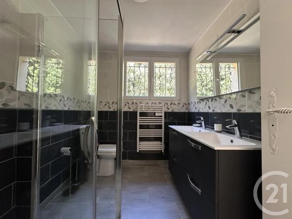 Maison à vendre  5 pièces - 140 m 2   LA CADIERE D AZUR  - 83