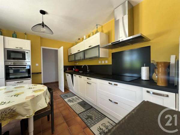 Maison à vendre  5 pièces - 140 m 2   LA CADIERE D AZUR  - 83