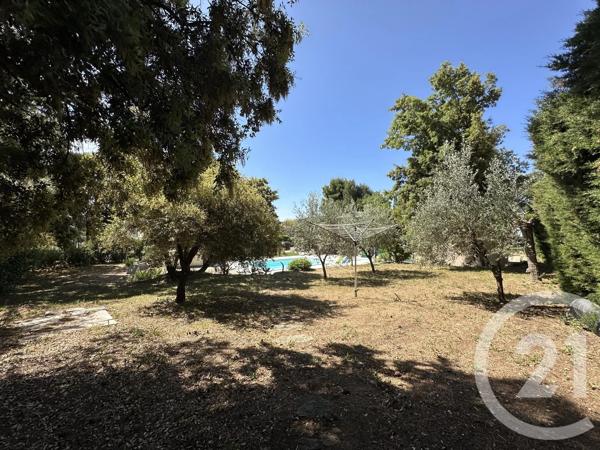 Maison à vendre  5 pièces - 140 m 2   LA CADIERE D AZUR  - 83