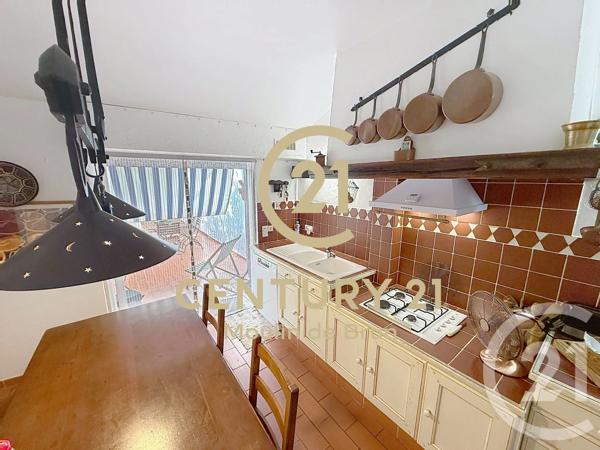 Maison à vendre  6 pièces - 171 m 2   GRASSE  - 06