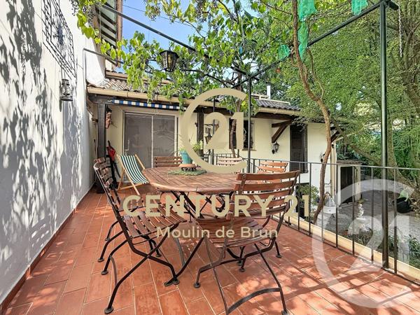 Maison à vendre  6 pièces - 171 m 2   GRASSE  - 06