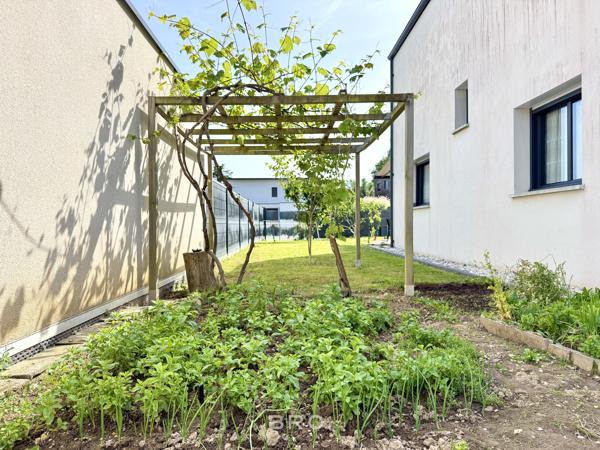 À VENDRE MAISON RT 2012 PLESCOP - 136 M2 - 4 CHAMBRES - 417 M2 DE TERRAIN - GARAGE
