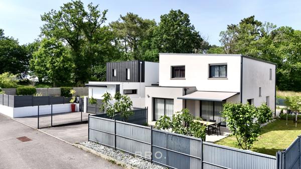 À VENDRE MAISON RT 2012 PLESCOP - 136 M2 - 4 CHAMBRES - 417 M2 DE TERRAIN - GARAGE