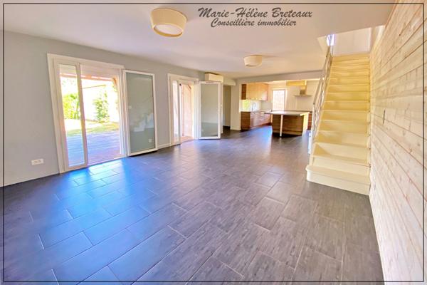 Maison à vendre 5 pièces LE PASSAGE (47) GARAGE, JARDIN, Panneaux solaires, poêle à granulé, 4 chambres