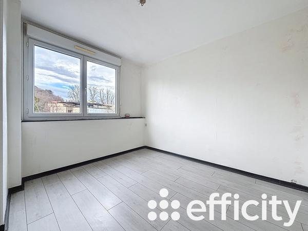 Appartement 5 pièces - 85 m² Exclusivité efficity