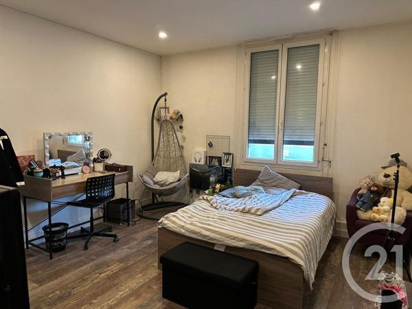 Appartement T5 à vendre  5 pièces - 143,89 m2 FOUGERES - 35