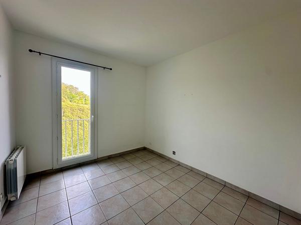 APPARTEMENT 2 CHAMBRES CAVE 2 TERRASSES CARCASSONNE