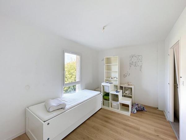 MAISON – T5 – MEUBLE – PISCINE – 125.78 m² 69970 – MARENNES