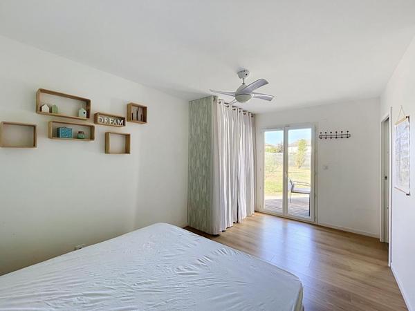 MAISON – T5 – MEUBLE – PISCINE – 125.78 m² 69970 – MARENNES