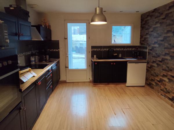 Champier (38260) Exclusivité - A saisir cause mutation - Proximité Bourgoin Jallieu à Champier - Maison de village au calme 104