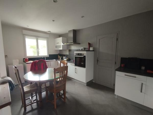 Maison 6 pièce(s) 4 chambre(s) 136 m²