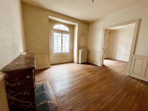 Appartement 4 pièces 122m² à vendre Vichy 03200 Hôtel de Ville 169000€ - Micro.immo