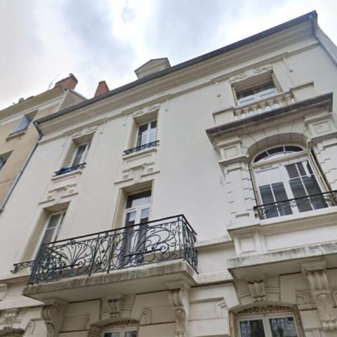 Appartement 4 pièces 122m² à vendre Vichy 03200 Hôtel de Ville 169000€ - Micro.immo