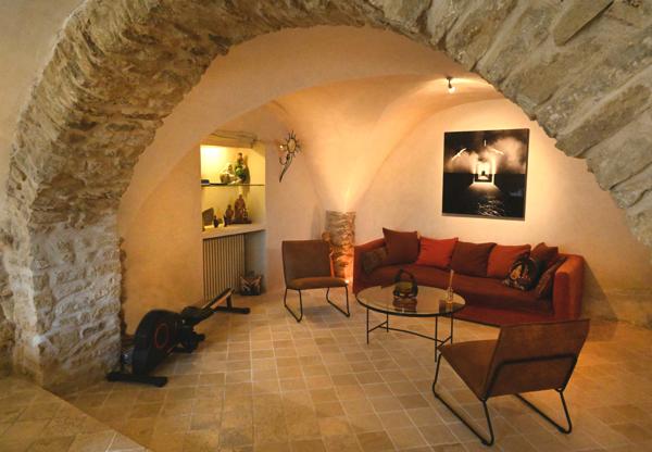 Cabrières-d'Avignon (84220) MAISON 295 M2