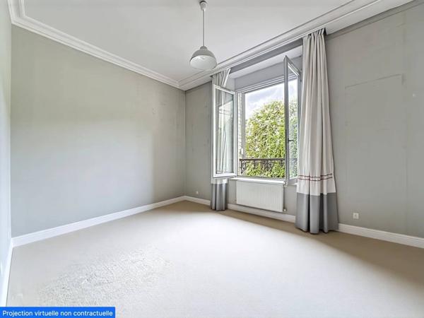 Appartement de 5 pièces, 102 m² à Reims