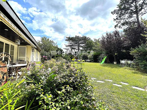 Maison à CHAVENAY, 78450 - 9 pièces 200m²