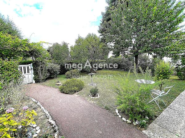 Maison à CHAVENAY, 78450 - 9 pièces 200m²