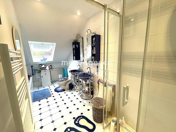 Maison à CHAVENAY, 78450 - 9 pièces 200m²