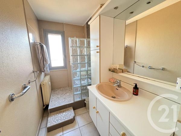 Appartement F4 à vendre  4 pièces - 83,23 m2 BOURG EN BRESSE - 01