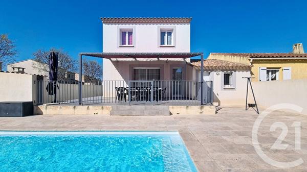 Maison à vendre  4 pièces - 94 m2 RAPHELE LES ARLES - 13