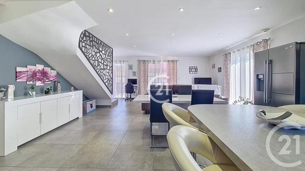 Maison à vendre  4 pièces - 94 m2 RAPHELE LES ARLES - 13