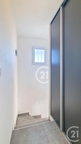 Maison à vendre  4 pièces - 94 m2 RAPHELE LES ARLES - 13