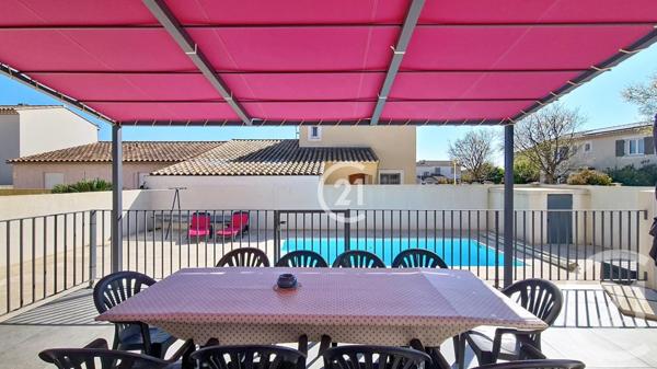 Maison à vendre  4 pièces - 94 m2 RAPHELE LES ARLES - 13