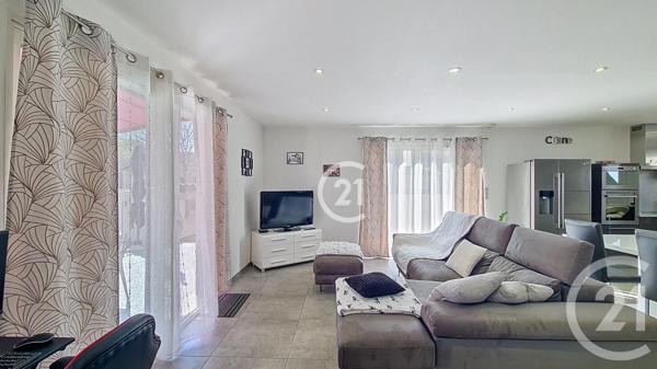 Maison à vendre  4 pièces - 94 m2 RAPHELE LES ARLES - 13