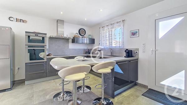 Maison à vendre  4 pièces - 94 m2 RAPHELE LES ARLES - 13