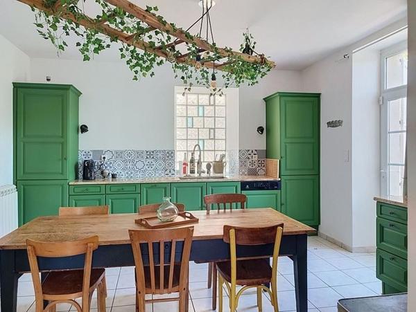 Maison à vendre 278 370 € Cransac 9 p 155 m² DPE C