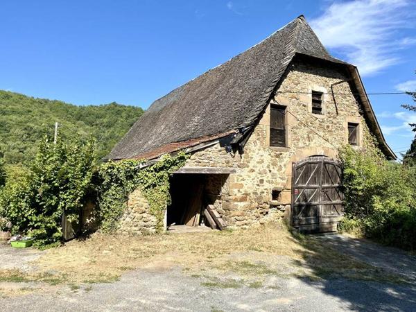 Maison à vendre 278 370 € Cransac 9 p 155 m² DPE C