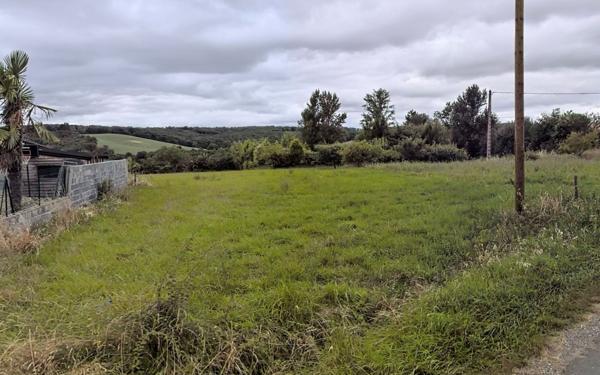 Terrain à vendre    Saint-Gauzens