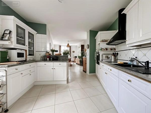 Achat - Maison Loire-Authion 49800 8 pièces 300 m 2 6037 m 2