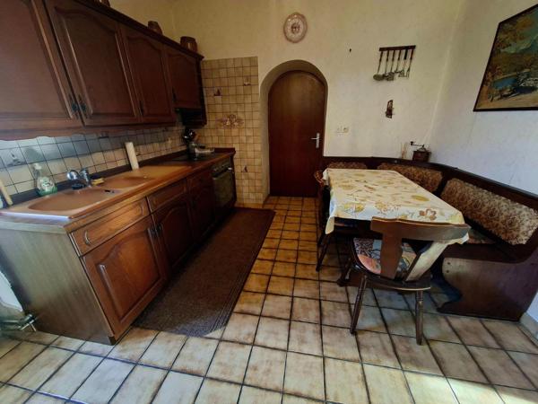 Jolie maison Lorraine dans rue calme.