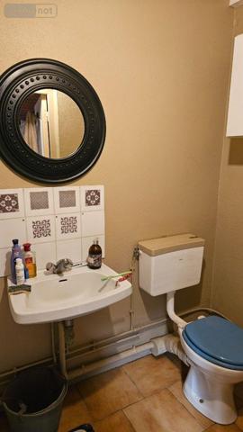 Maison individuelle à vendre à L'Éguille en Charente-Maritime (17600), ref : Ref 02053   
bourg