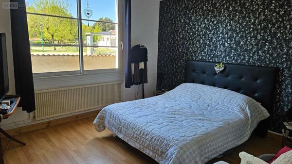 Maison individuelle à vendre à L'Éguille en Charente-Maritime (17600), ref : Ref 02053   
bourg