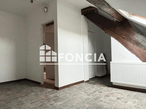 Location Maison 7 pièces 162.31 m² - 62 RUE DE PARIS Houdan 78550