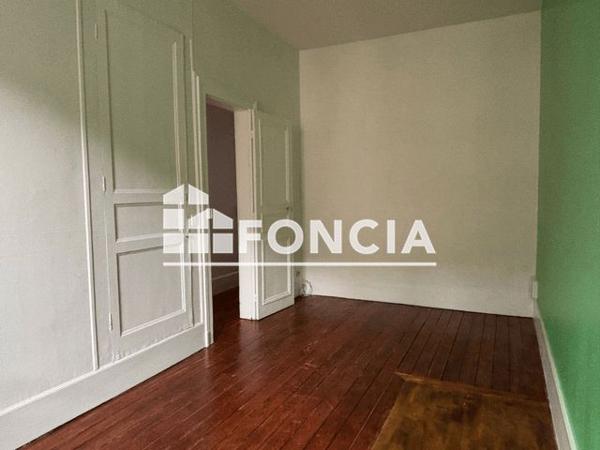 Location Maison 7 pièces 162.31 m² - 62 RUE DE PARIS Houdan 78550