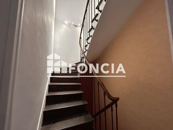 Location Maison 7 pièces 162.31 m² - 62 RUE DE PARIS Houdan 78550