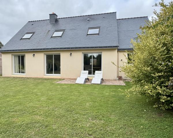 Ploeren (56880) Maison contemporaine 4 chambres + 2 bureaux - Garage - Quartier calme