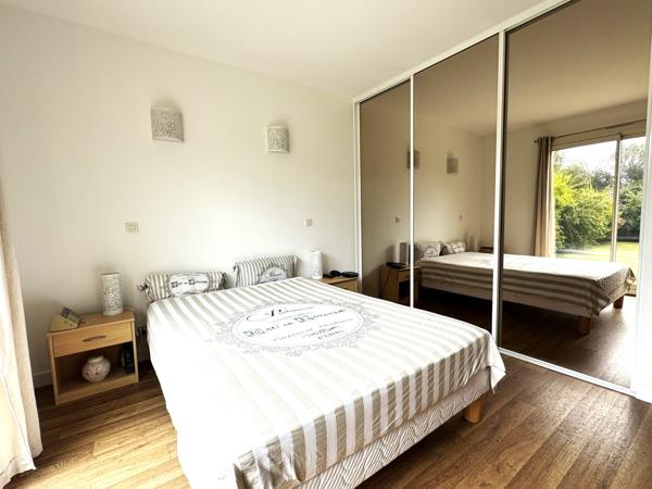 Ploeren (56880) Maison contemporaine 4 chambres + 2 bureaux - Garage - Quartier calme