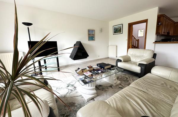 Ploeren (56880) Maison contemporaine 4 chambres + 2 bureaux - Garage - Quartier calme