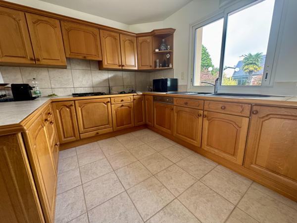 Ploeren (56880) Maison contemporaine 4 chambres + 2 bureaux - Garage - Quartier calme