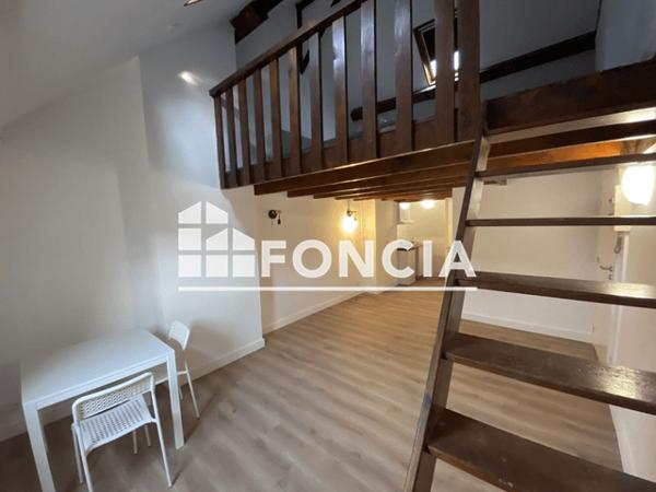 Location Studio meublé 34.92 m² - 25 RUE DU FAUBOURG DES POSTES Lille 59000